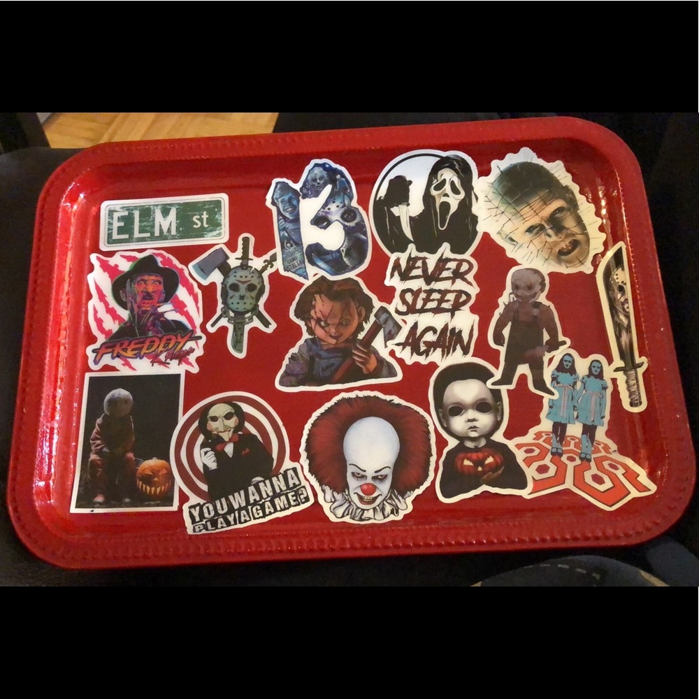 Custom rolling tray